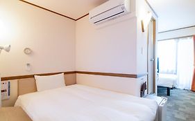 Toyoko Inn Hokkaido Sapporo-Eki Nishi-Guchi Hokudai Mae